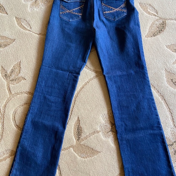 Ladies SimonChang Jeans Size 6 - Picture 1 of 3